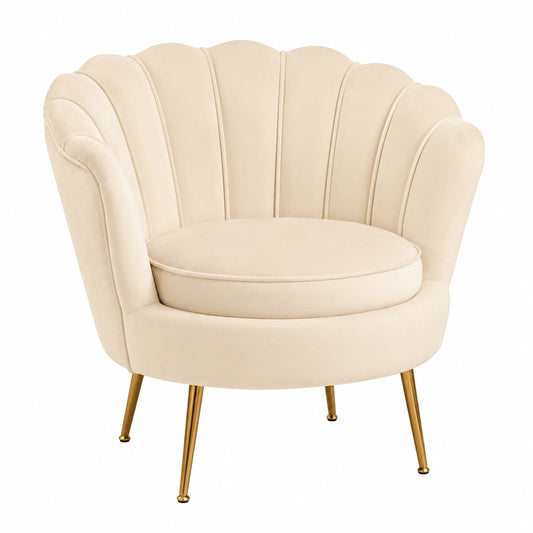 Poltrona in Velluto Beige con Gambe in Oro e Schienale a Conchiglia - Design Moderno